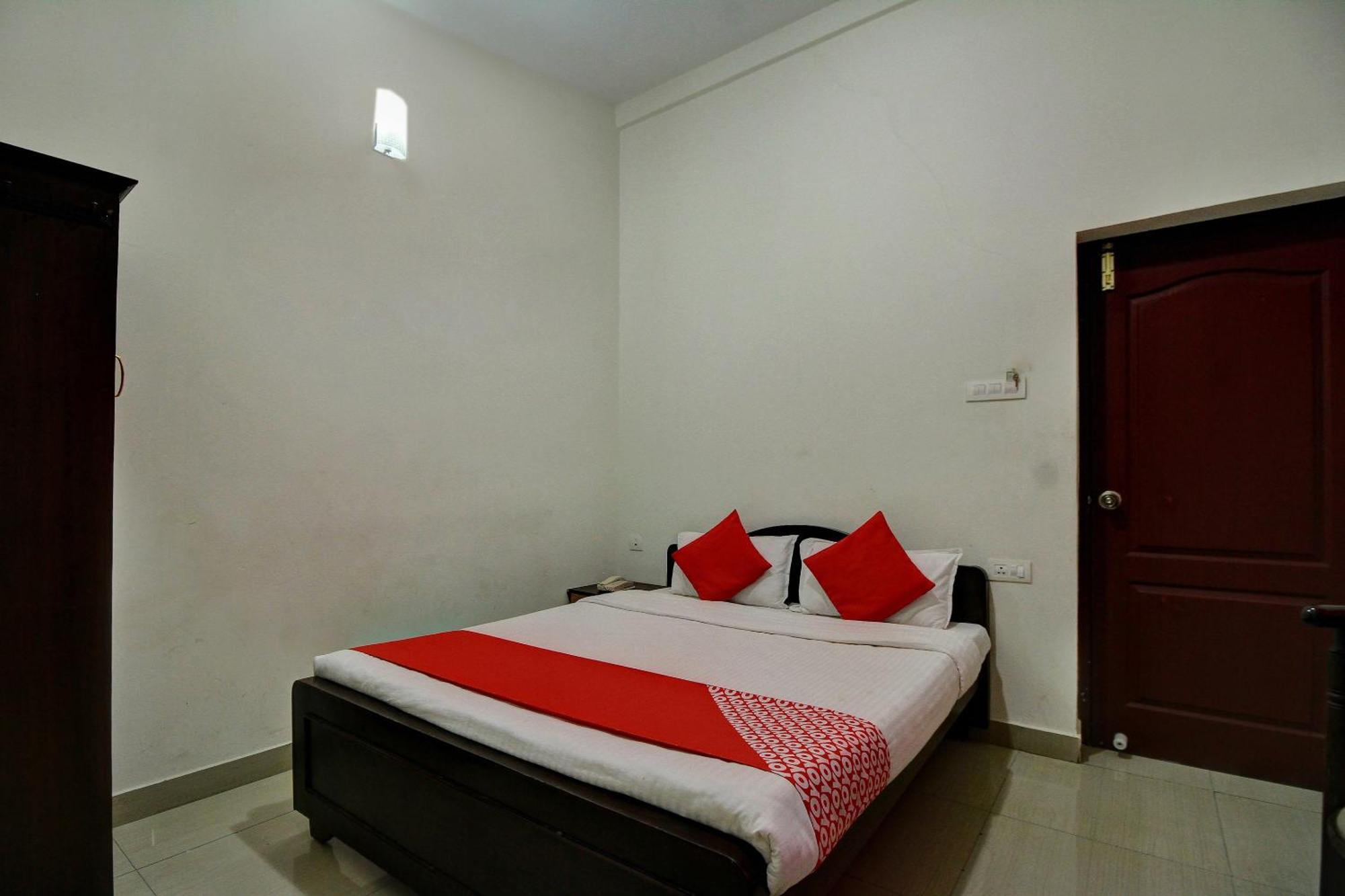Hotel Rj Inn Кодайканал Екстериор снимка